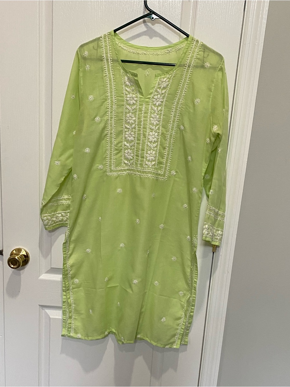 Embroidered Light Green Long-Sleeve Tunic Dress